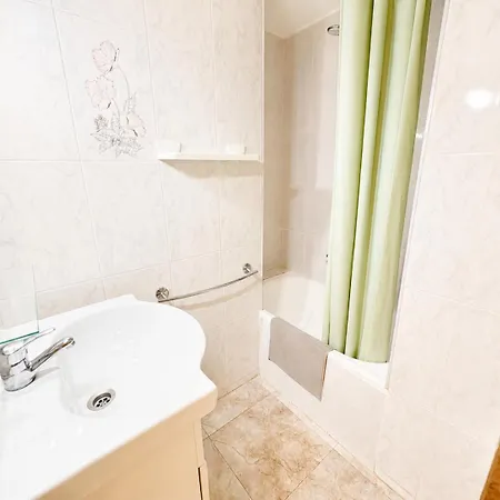 Apartment Torre Hirta 9 *